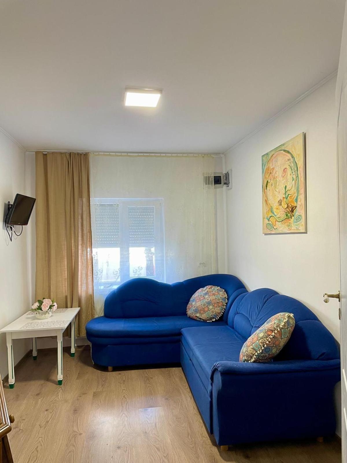 Ferienwohnung Apartament Hause Sasca Oradea Exterior foto