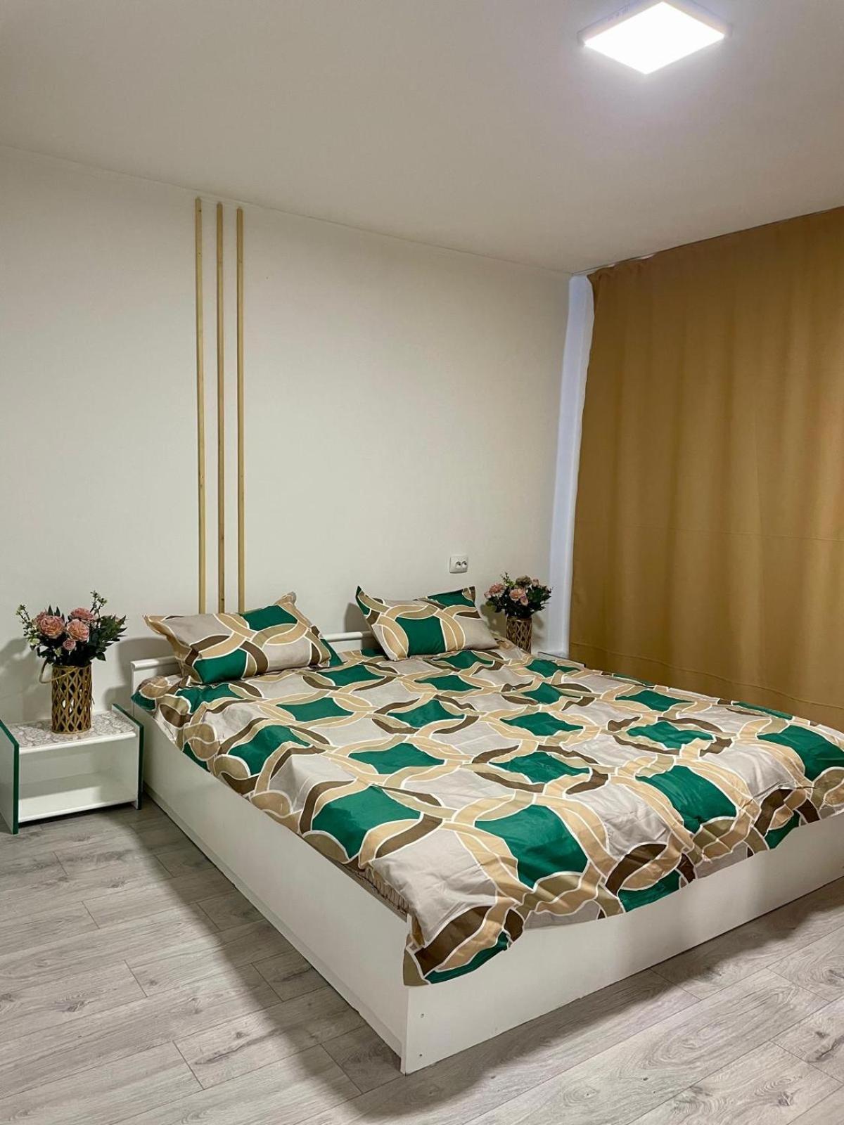Ferienwohnung Apartament Hause Sasca Oradea Exterior foto